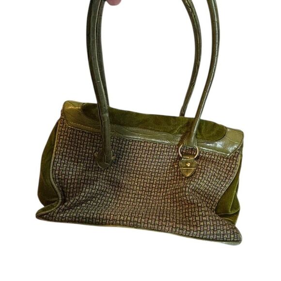 Vintage Green Floral Embroidered Handbag With Dual Handles & Croc Texture Accent - Picture 10 of 15